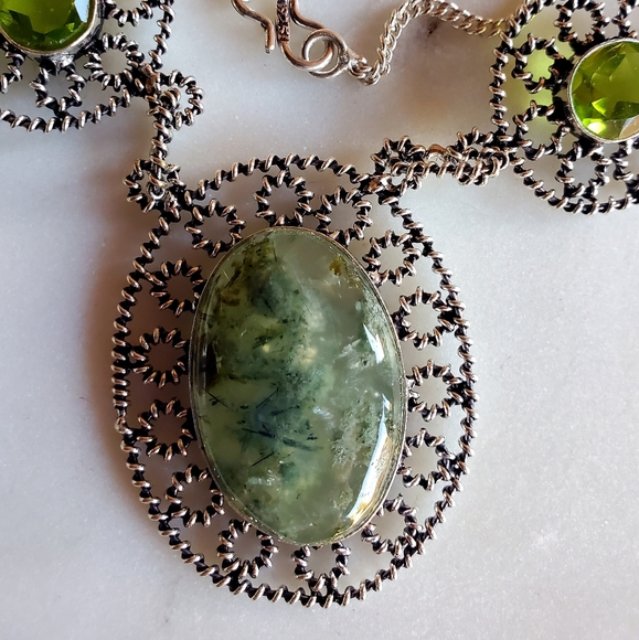 New Moss Agate & Peridot Silver Necklace. - Picture 6 of 16